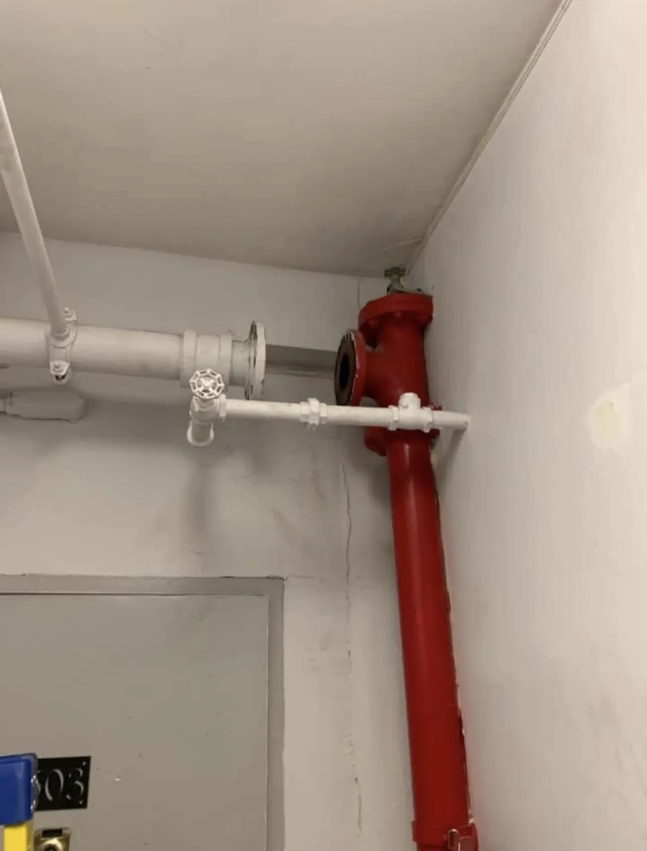Gallery photos for Faulty OS&Y Gate Valve Replaced on Manhattan Sprinkler Control Line: Image #1