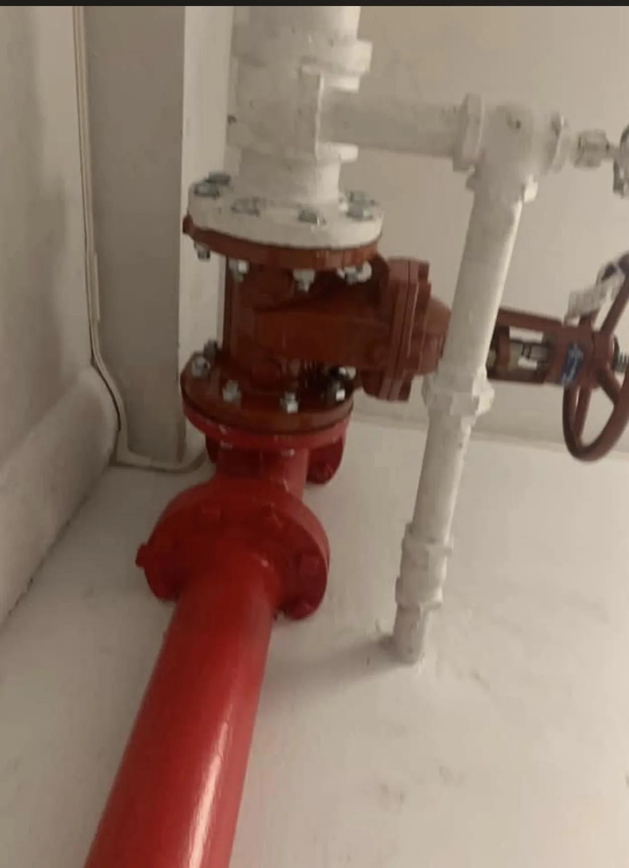 Gallery photos for Faulty OS&Y Gate Valve Replaced on Manhattan Sprinkler Control Line: Image #4