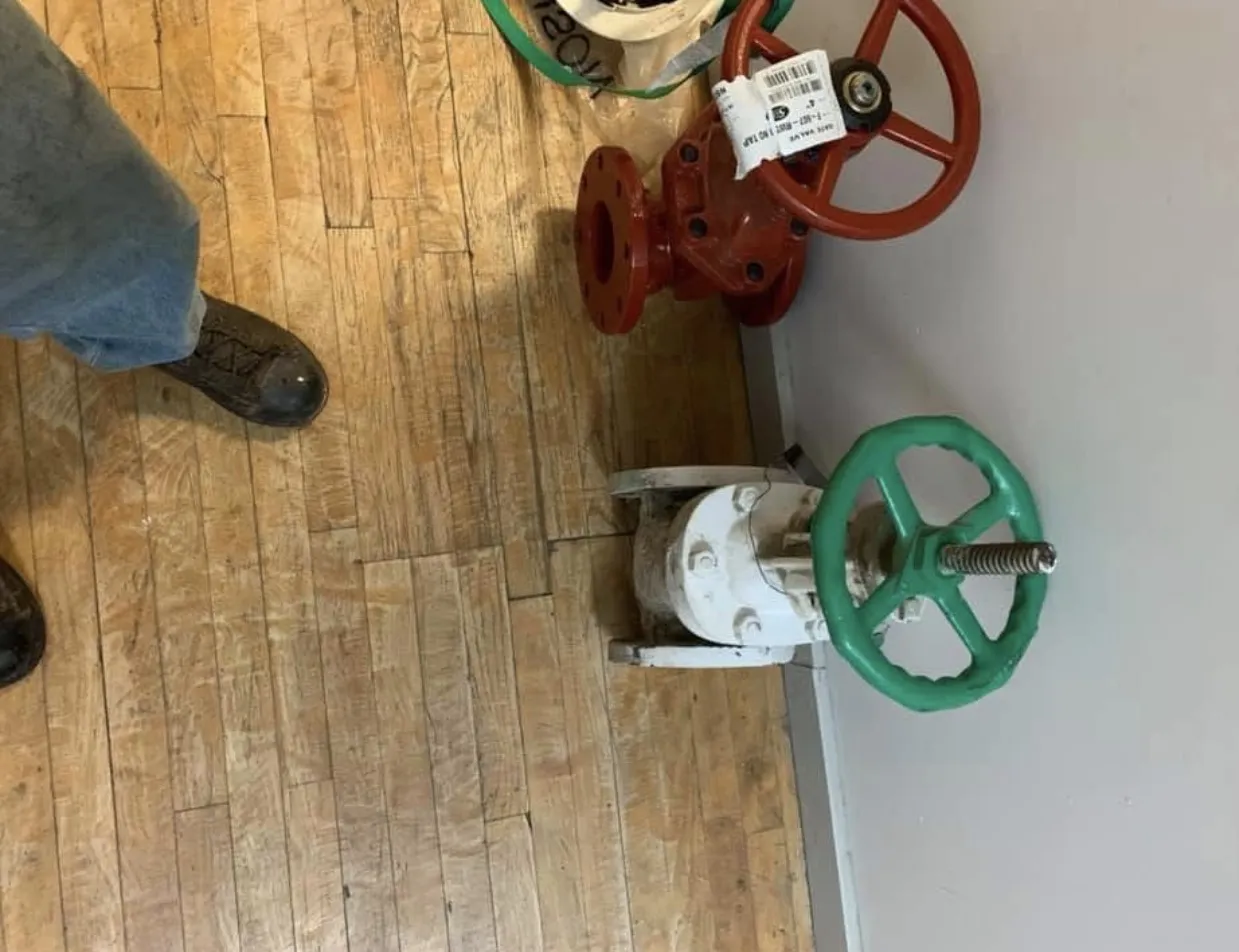 Gallery photos for Faulty OS&Y Gate Valve Replaced on Manhattan Sprinkler Control Line: Image #2