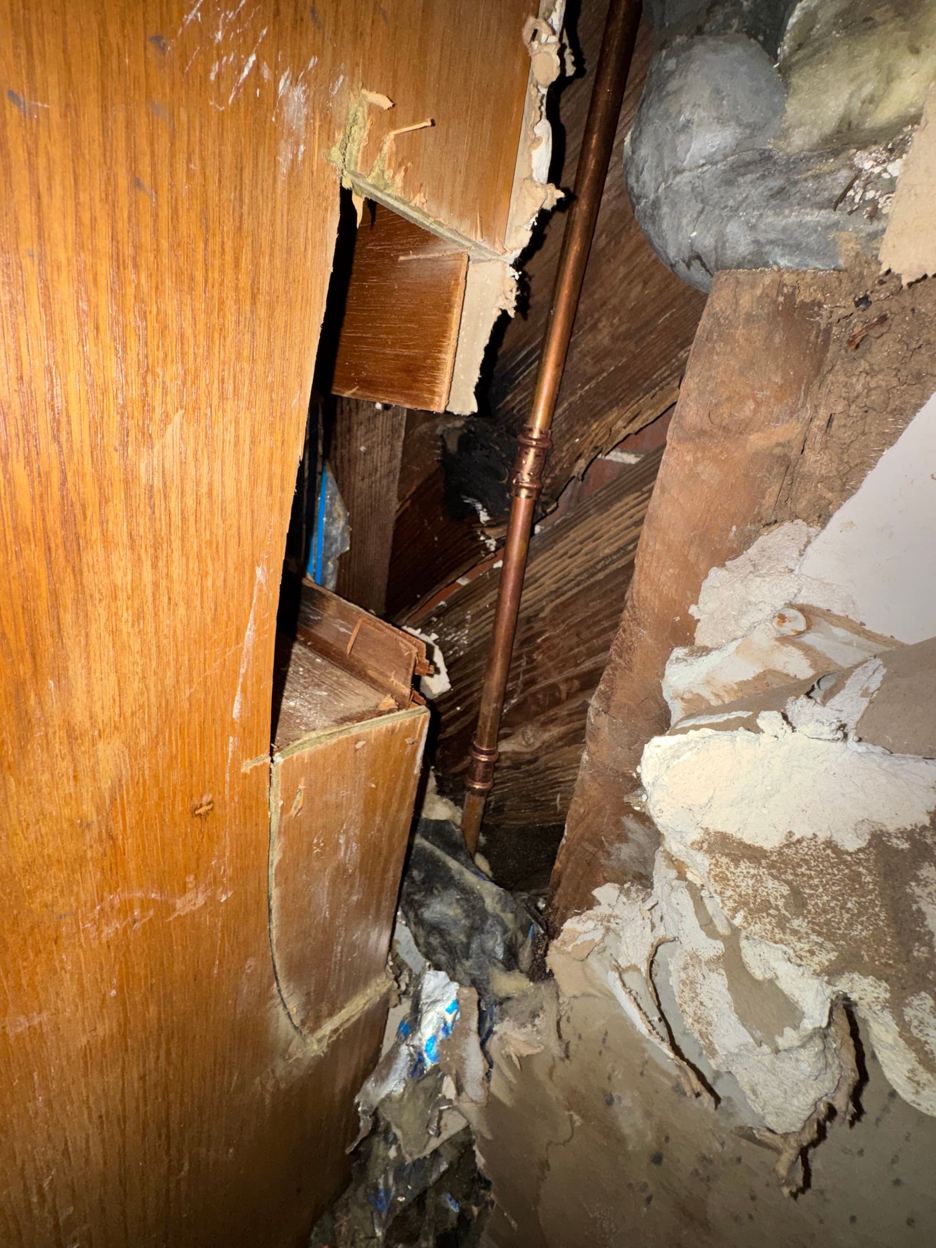 Gallery photos for Quick Pipe Repairs Behind the Scenes in Queens NY: Image #3