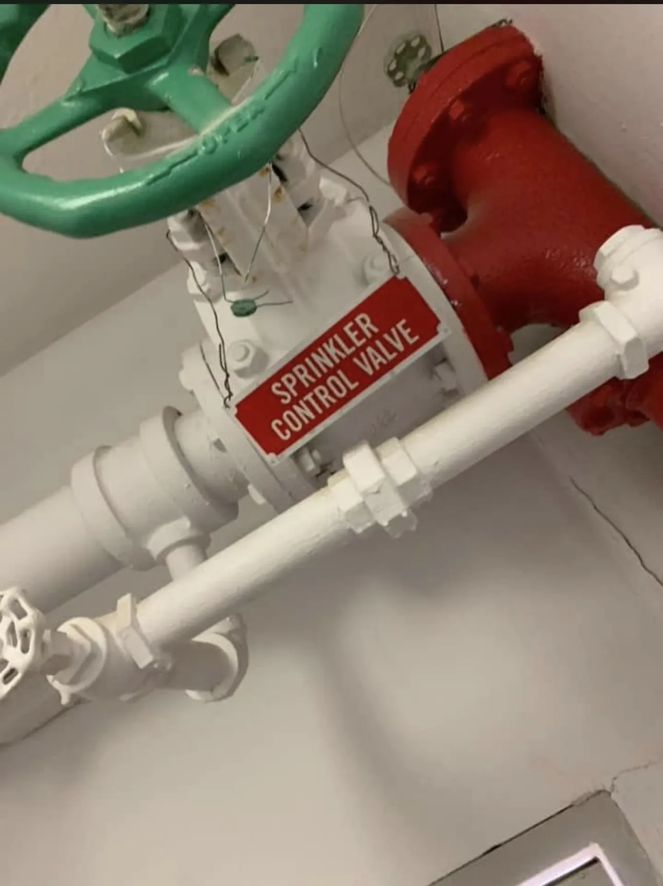 Faulty OS&Y Gate Valve Replaced on Manhattan Sprinkler Control Line image