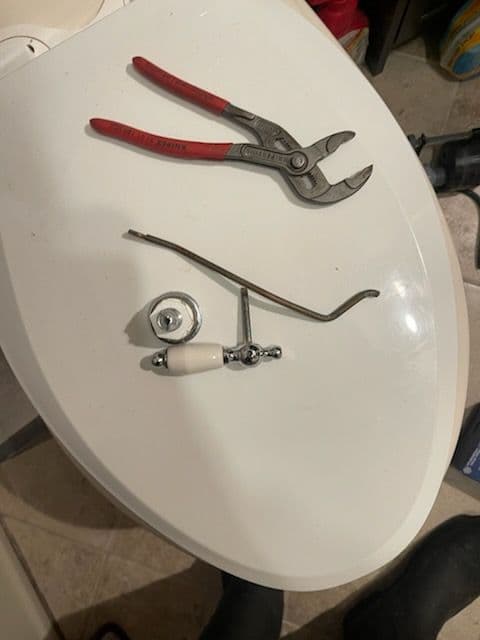 Toilet Troubles Fixed in Brooklyn image