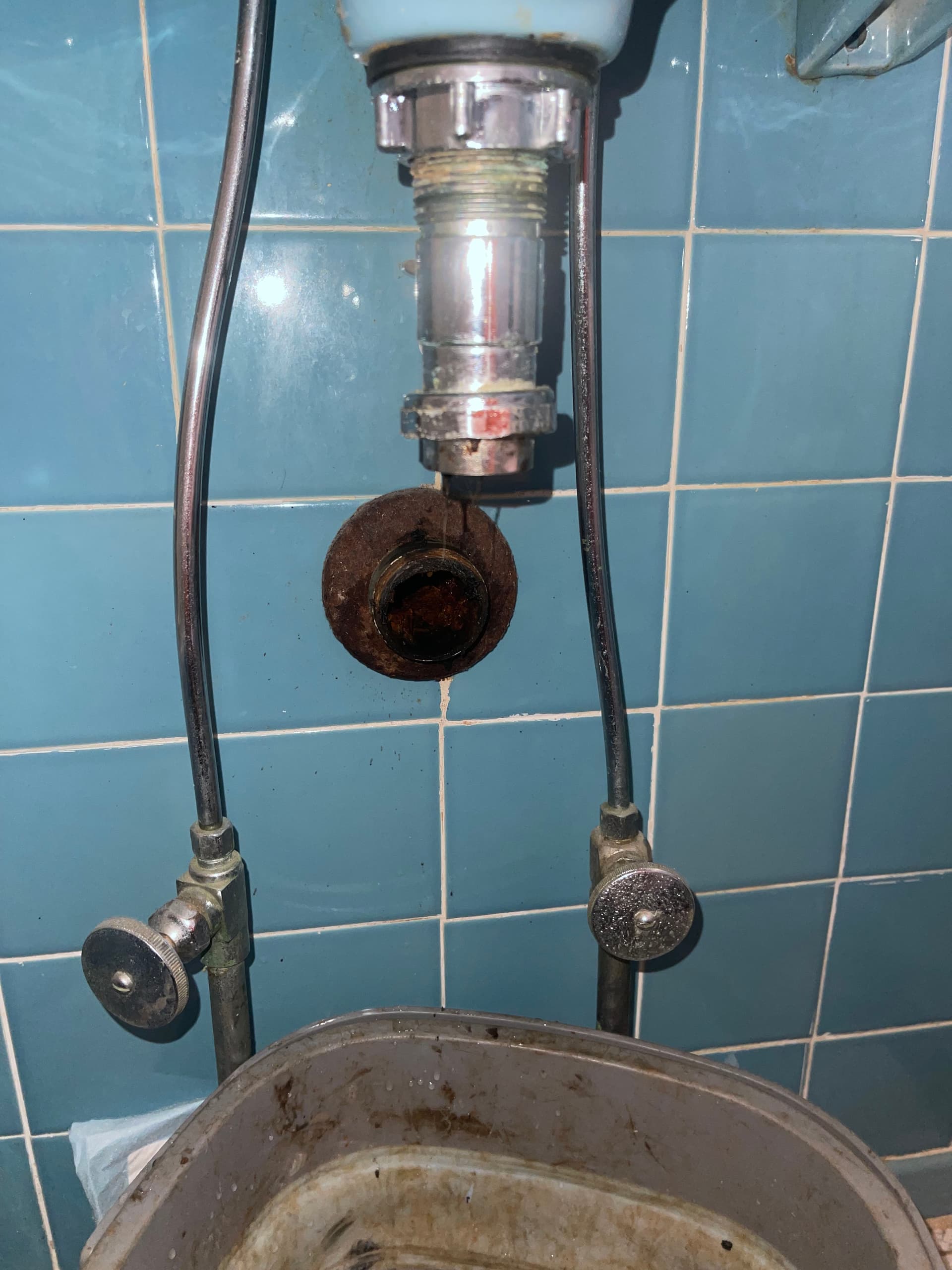 Gallery photos for Leaking Bathroom Sink Trap Replaced on Staten Island: Image #1