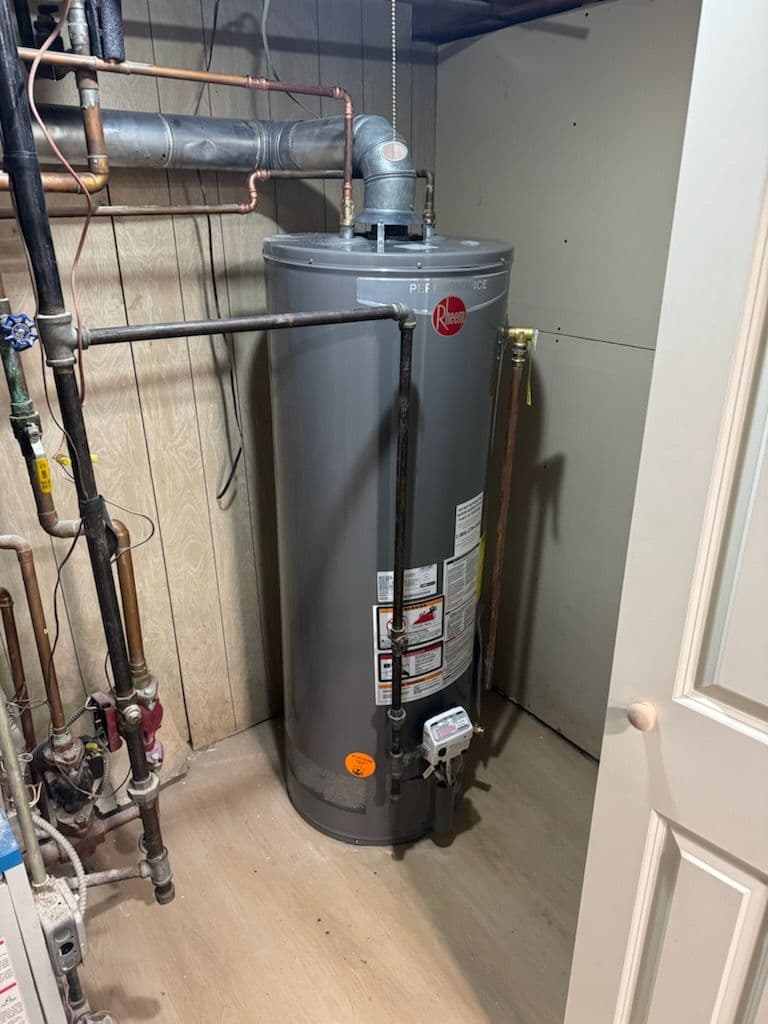 Gallery photos for Upgrading to a 50-Gallon Rheem Water Heater on Long Island: Image #1