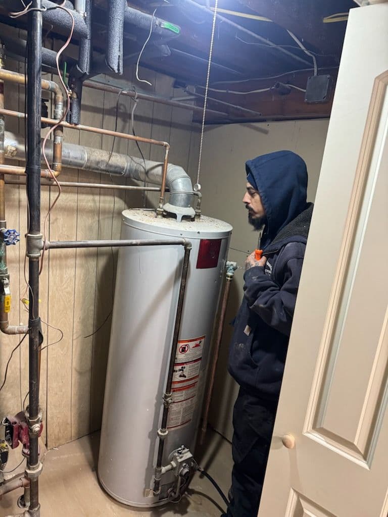 Gallery photos for Upgrading to a 50-Gallon Rheem Water Heater on Long Island: Image #2